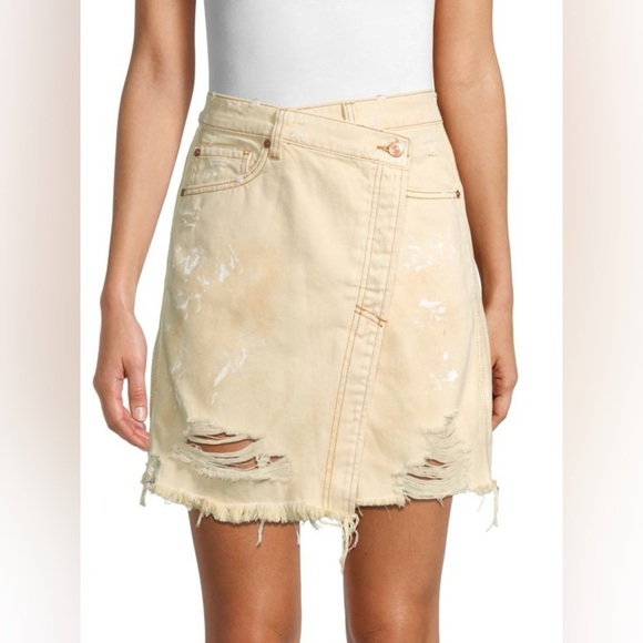 FREE PEOPLE PARKER WRAP DENIM GRUNGE MINI SKIRT BUTTER CREAM SZ 24 - Picture 2 of 14